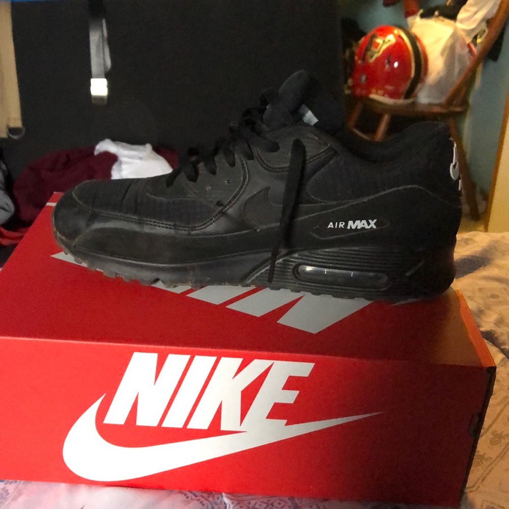 Nike air maxs